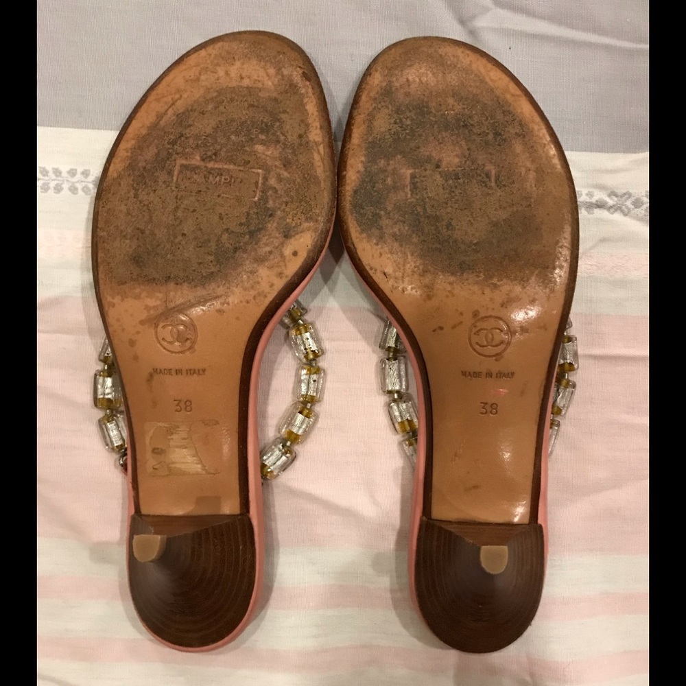 PRIVATELY SOLD!!! Chanel pink beige leather flip-flop mules, size 38 - Picture 6 of 7
